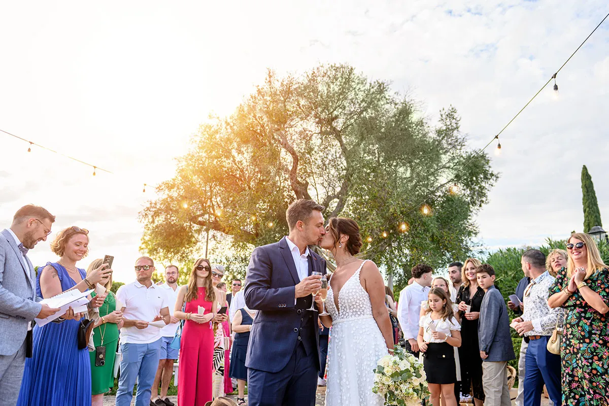 Brindis de los novios con sus invitados