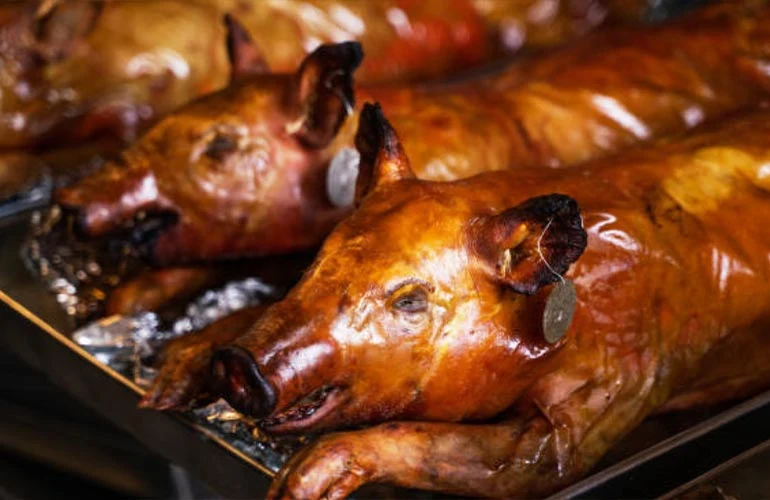 Lechonas mallorquinas asadas al horno