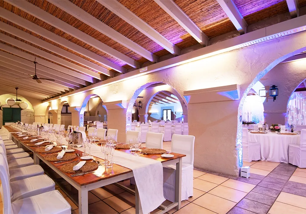 Interior del antiguo establo, hoy salón de Sestadors